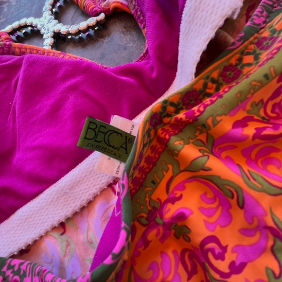 BECCA Magenta  and Orange Floral Mediterranean design - Picture 7 of 14